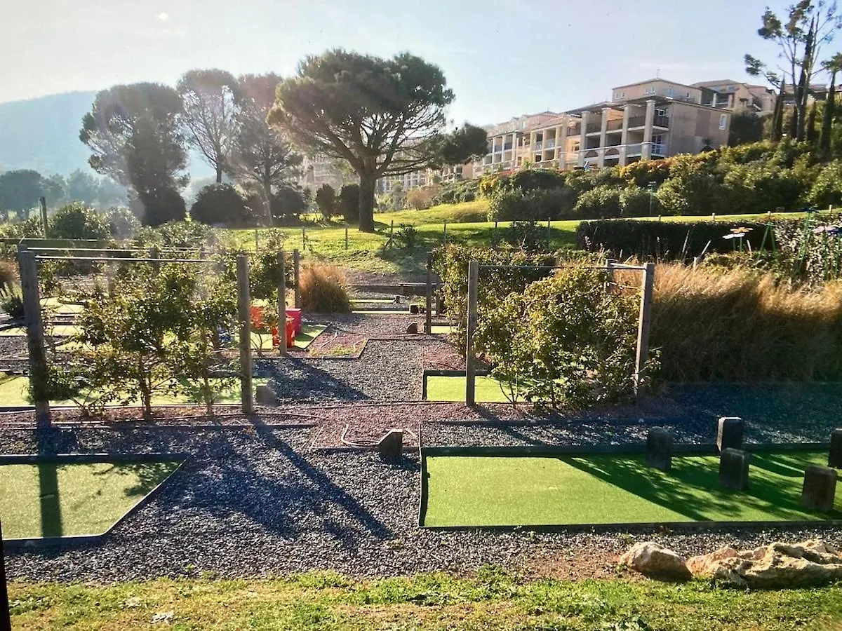 Apartment Le Cocon Du Hameau Rdj Cloture Cap Esterel Saint-Raphael